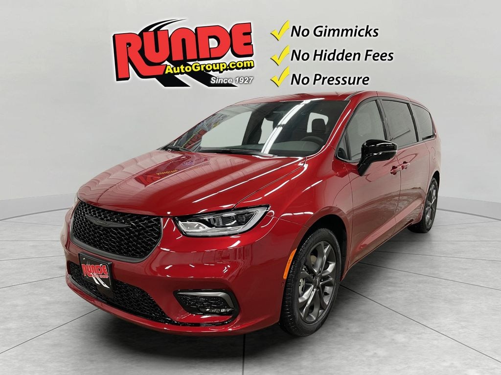 New 2026 Chrysler Pacifica SELECT Passenger Van