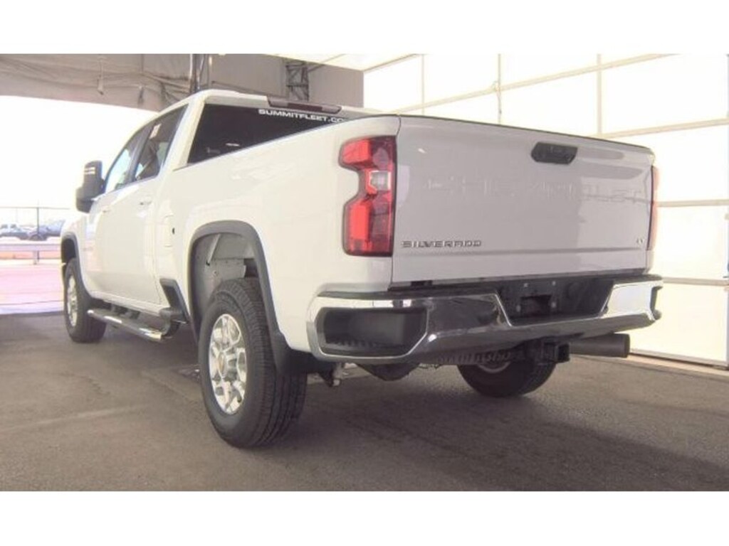 Used 2023 Chevrolet Silverado LT Crew Cab