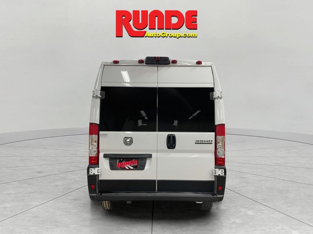 New 2025 Ram ProMaster PROMASTER 3500 SLT CARGO VAN HIGH ROOF 159' WB Cargo Van