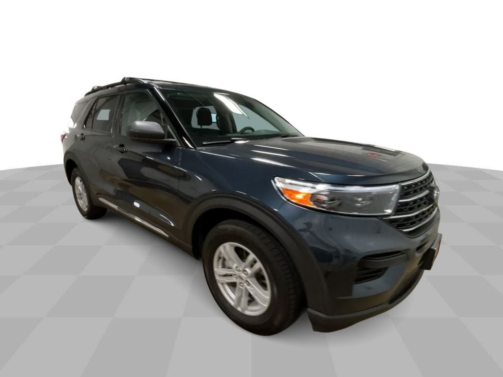 Used 2024 Ford Explorer XLT with VIN 1FMSK8DH6RGA01588 for sale in Manchester, IA