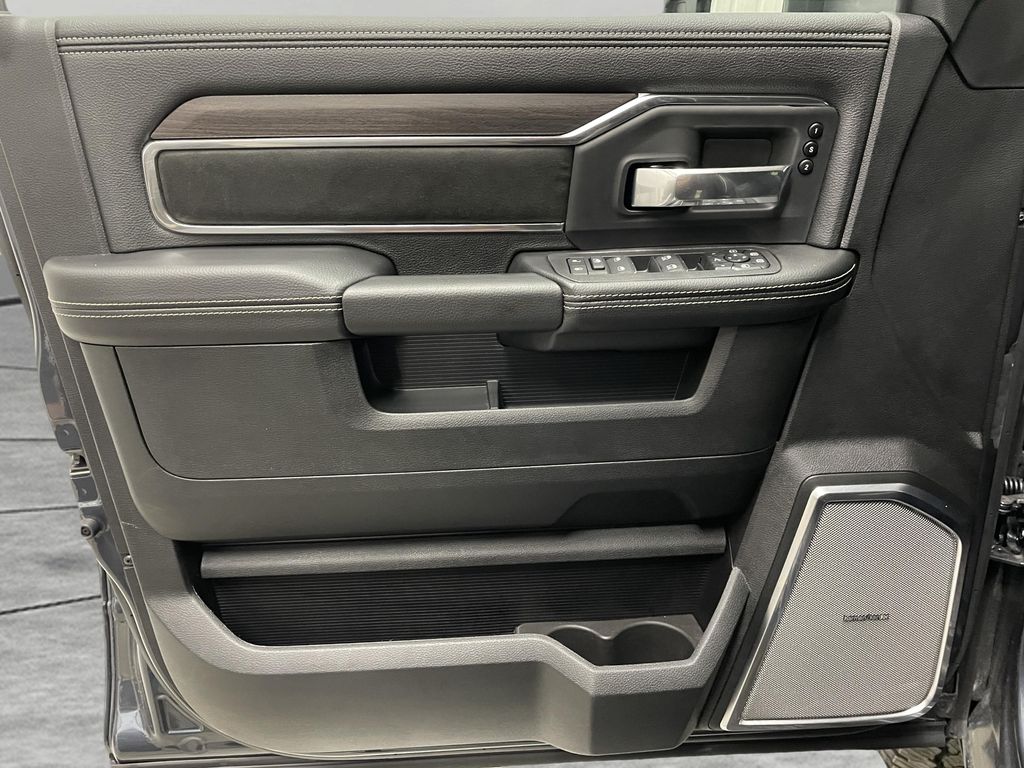 2026 RAM 2500 Laramie - Photo 16