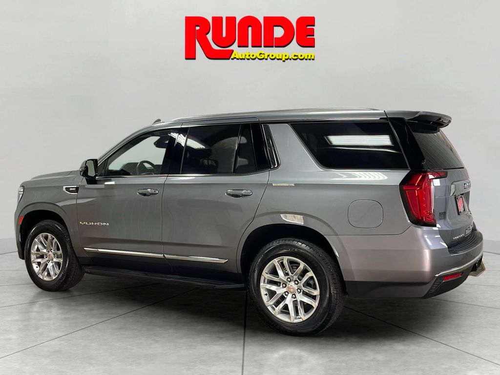 2022 Gmc Yukon SLT photo 3