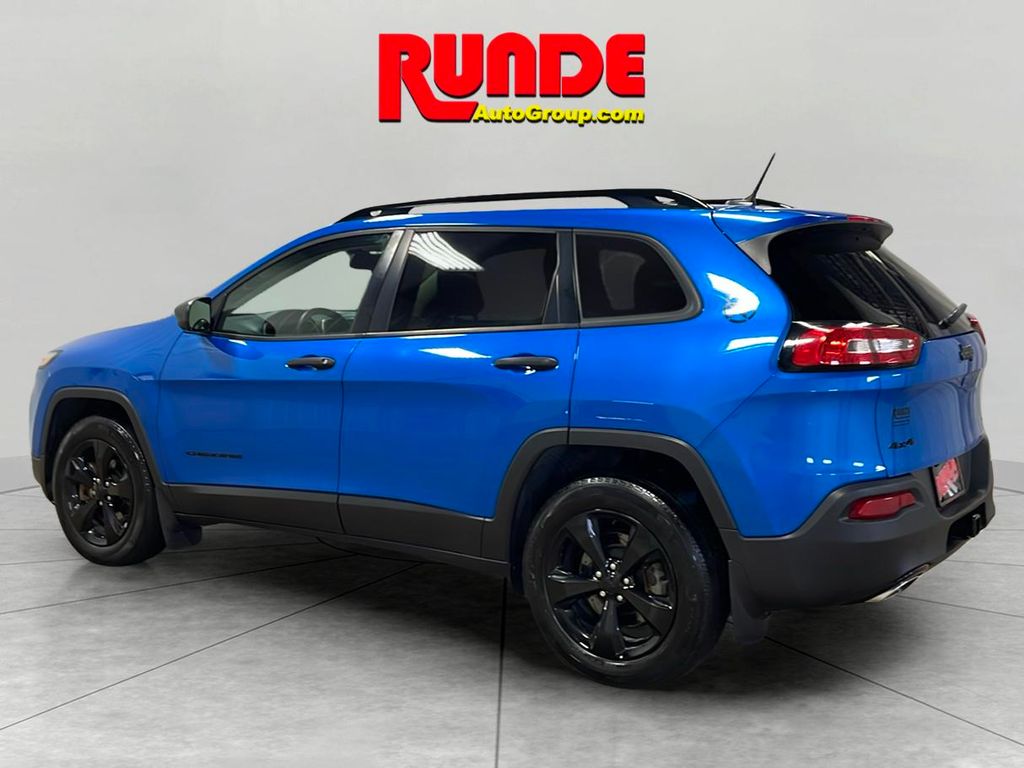 2018 Jeep Cherokee Altitude photo 3