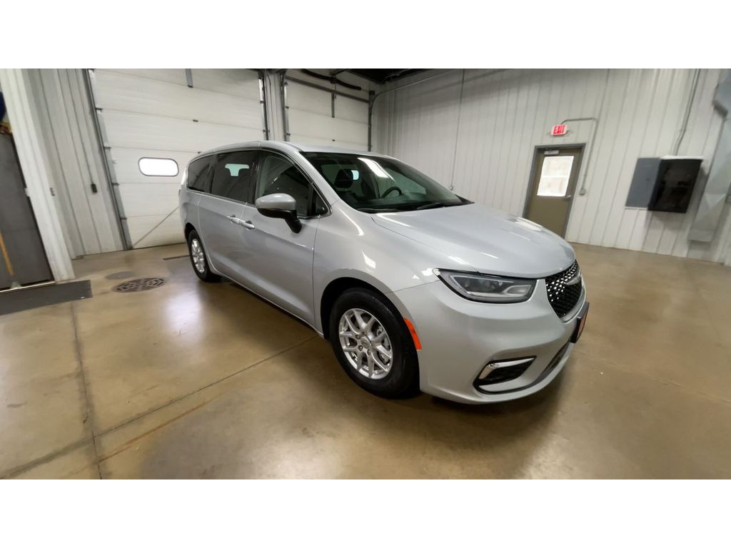 Used 2023 Chrysler Pacifica Touring L with VIN 2C4RC1BG5PR526784 for sale in Manchester, IA