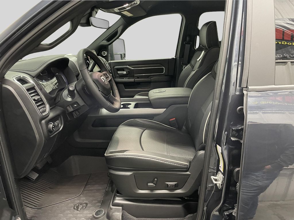 2026 RAM 2500 Laramie - Photo 12