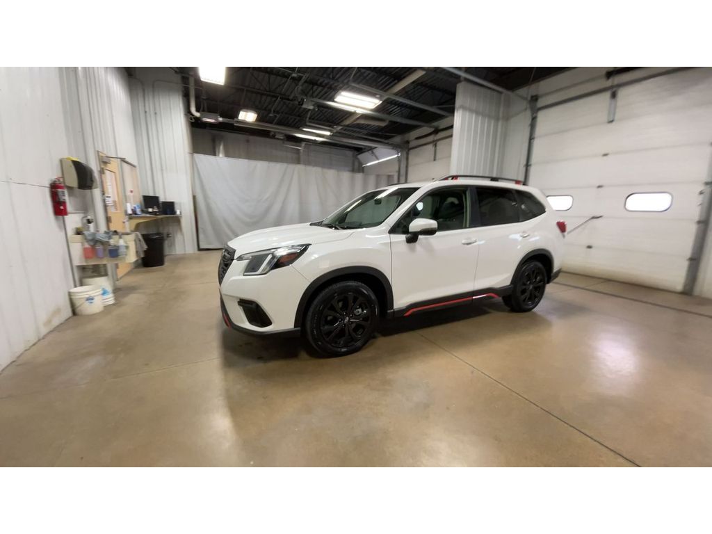 2024 Subaru Forester Sport photo 4