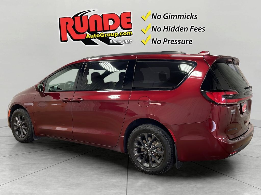 Used 2022 Chrysler Pacifica Touring L Passenger Van