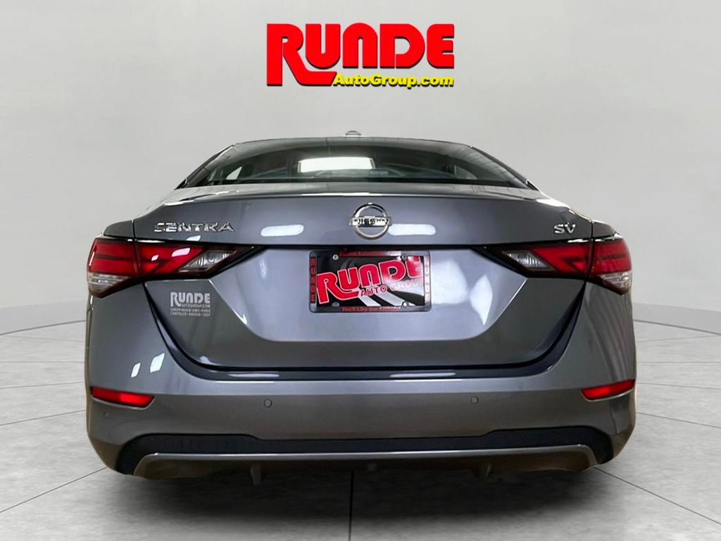 2023 Nissan Sentra SV photo 4