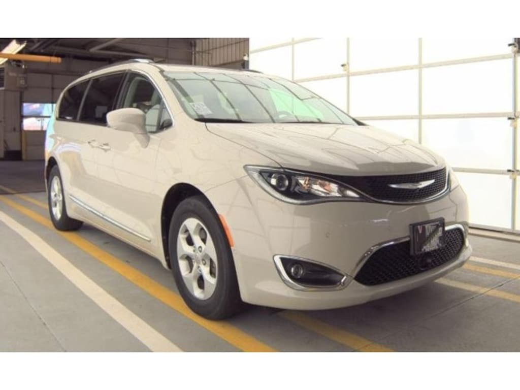 Used 2017 Chrysler Pacifica Touring-L Plus Passenger Van