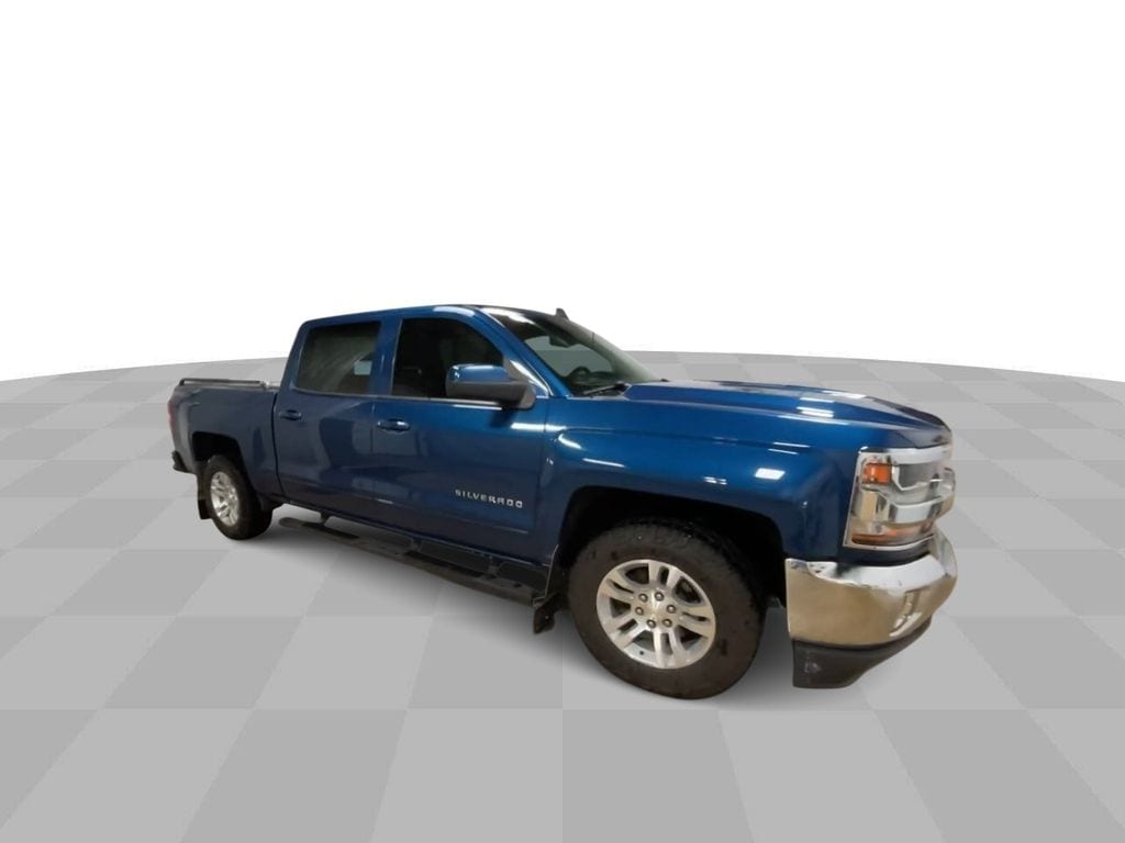 Used 2018 Chevrolet Silverado 1500 LT with VIN 3GCUKREC0JG547690 for sale in Manchester, IA