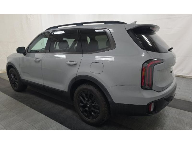 2024 Kia Telluride SX photo 4