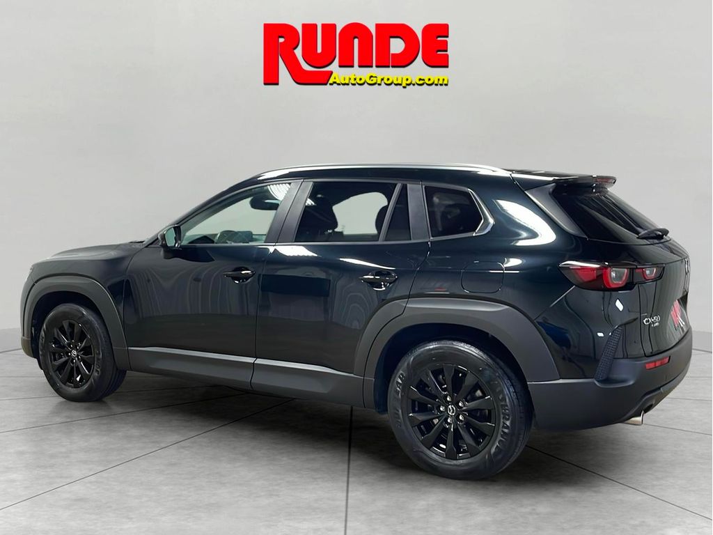 2024 Mazda CX-50 2.5 S Preferred photo 3