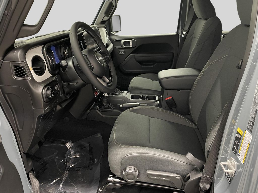 2026 Jeep Gladiator Willys - Photo 13