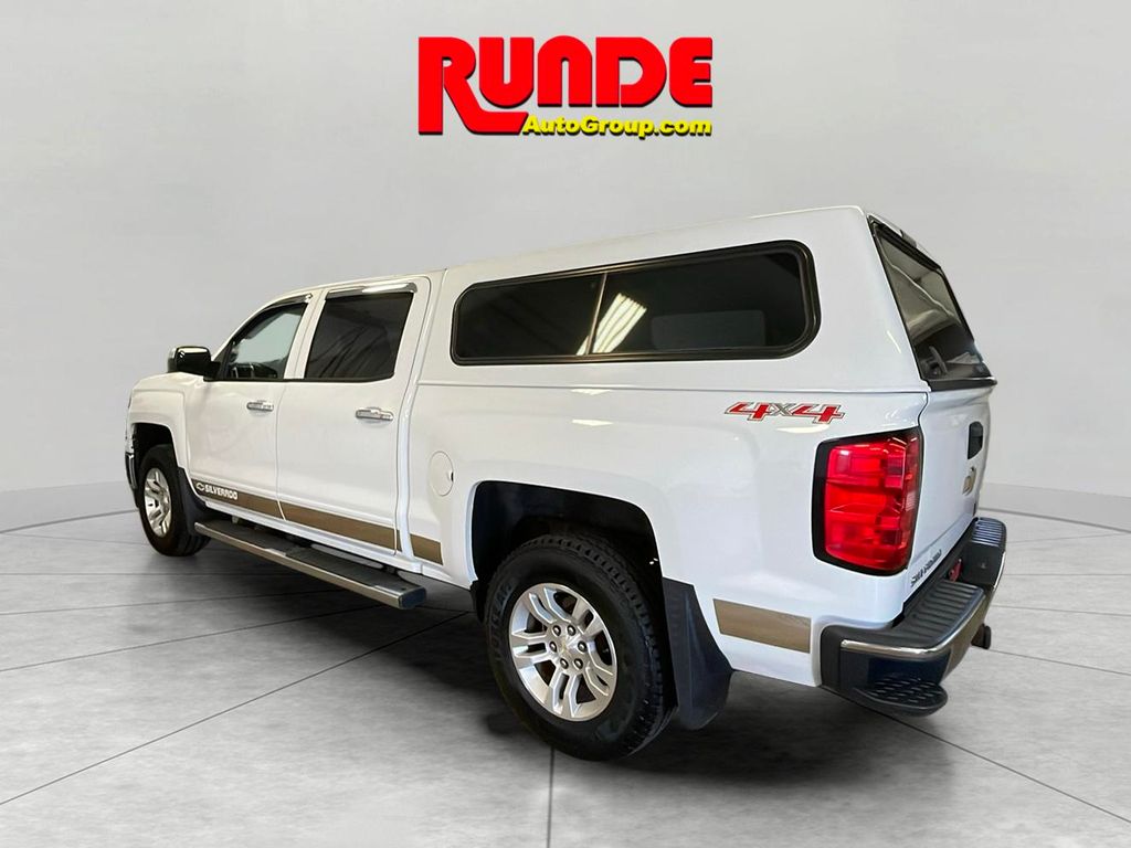 2015 Chevrolet Silverado 1500 LT photo 3
