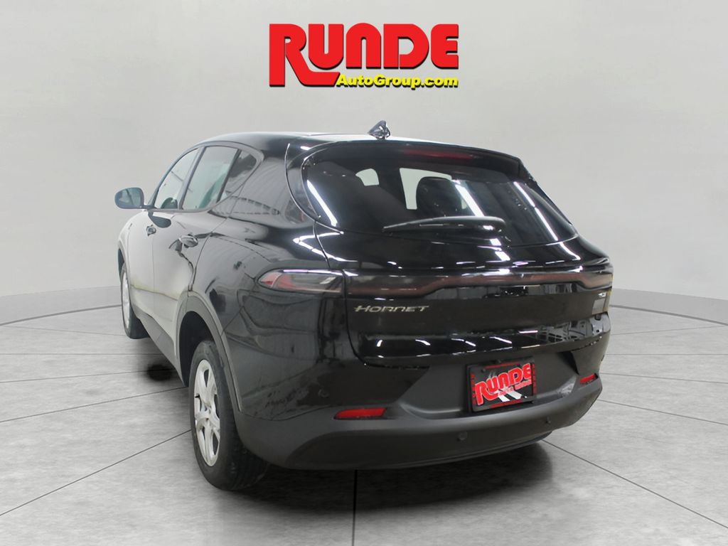 2024 Dodge Hornet GT photo 3