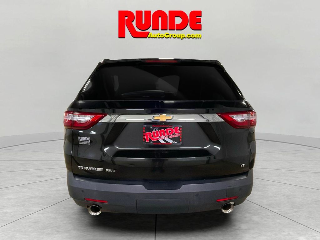 2018 Chevrolet Traverse 3LT photo 3