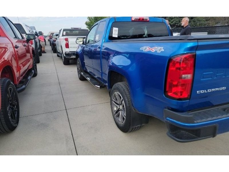 2021 Chevrolet Colorado Work Truck photo 3