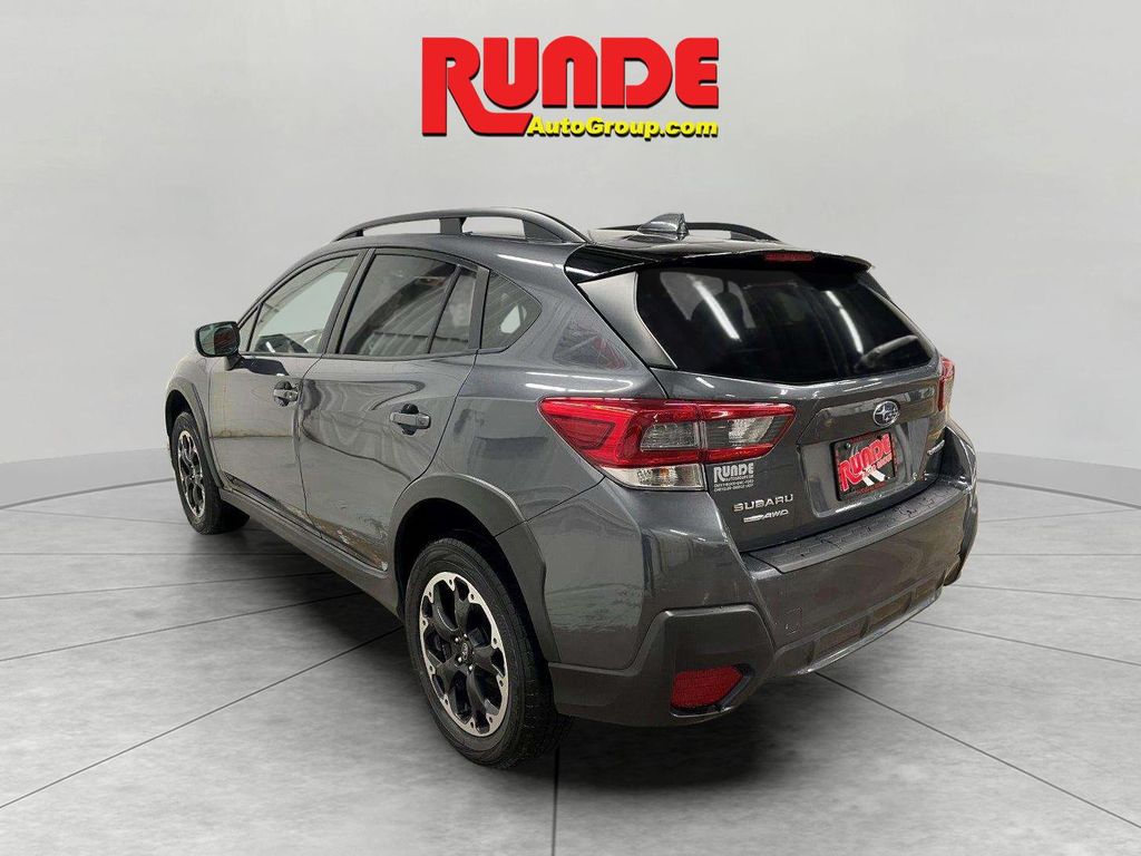 2022 Subaru Crosstrek Premium photo 3