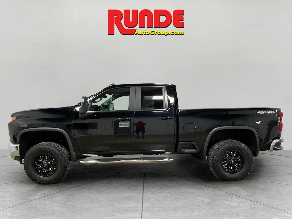 Used 2020 Chevrolet Silverado LT Crew Cab