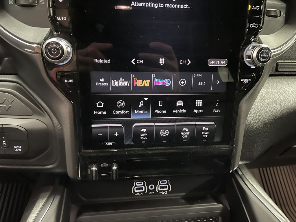 2026 RAM 2500 Laramie - Photo 14