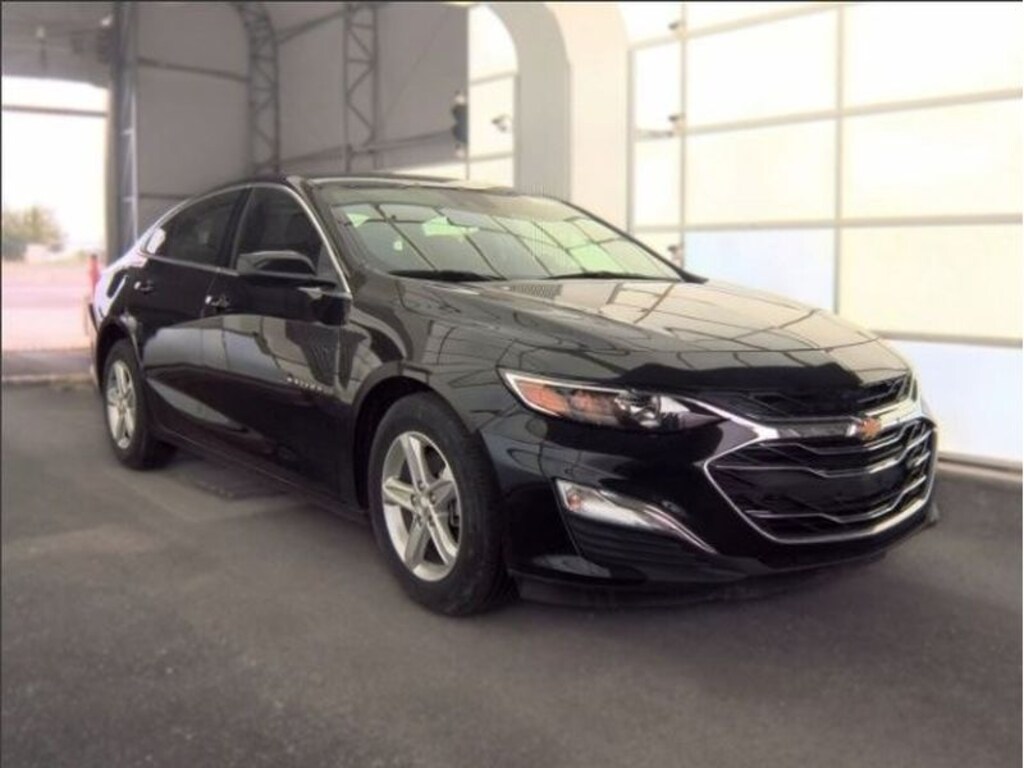 Used 2025 Chevrolet Malibu LS Sedan