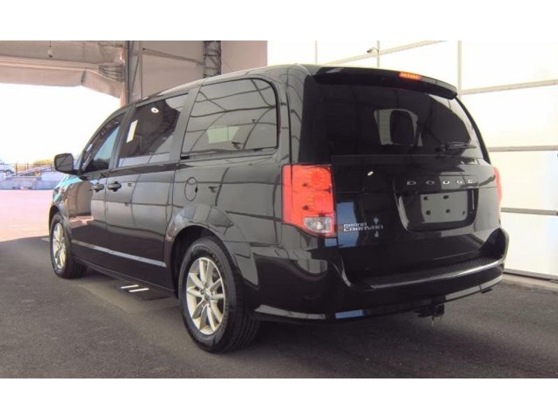 2020 Dodge Grand Caravan SE Plus photo 4