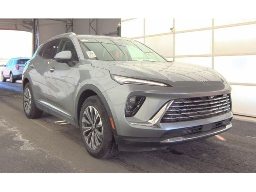 Used 2024 Buick Envision Preferred Sport Utility