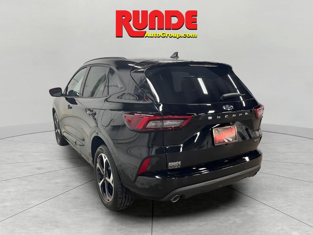 2024 Ford Escape ST-Line Elite photo 3