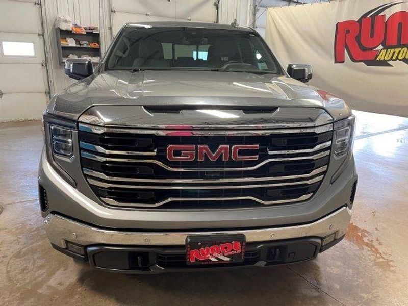 Used 2023 GMC Sierra 1500 SLT with VIN 3GTUUDE82PG172578 for sale in Manchester, IA