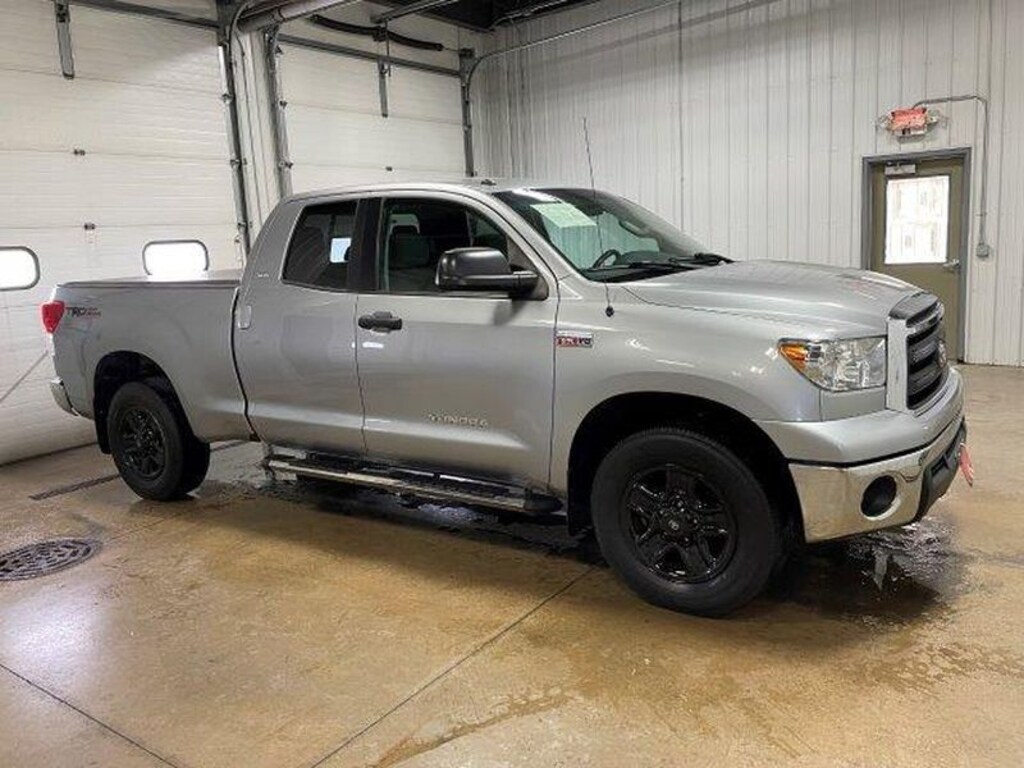Used 2011 Toyota Tundra Grade 5.7L V8 w/FFV (A6) Crew Cab