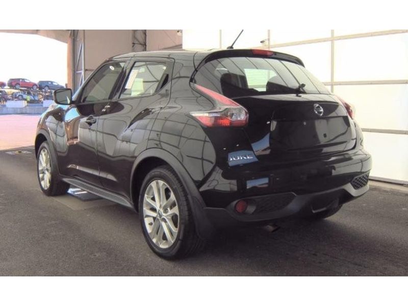 2017 Nissan Juke S photo 4