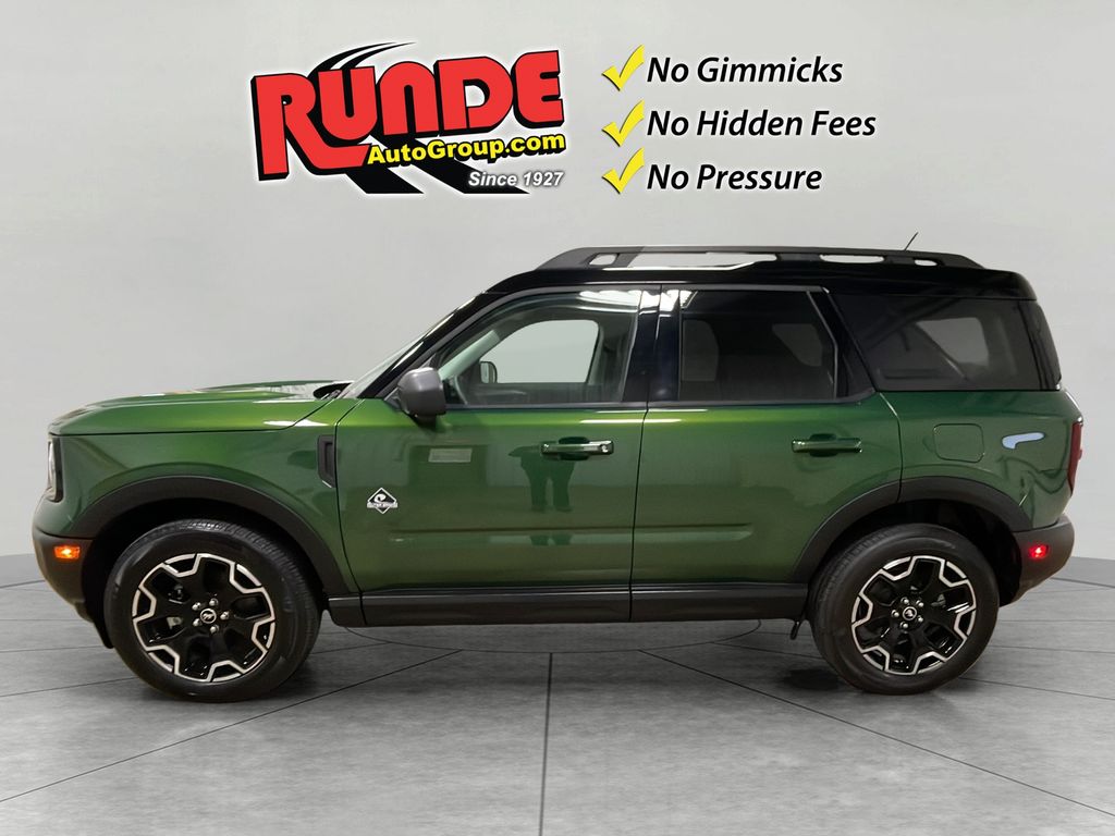 2025 Ford Bronco Sport Outer Banks photo 2