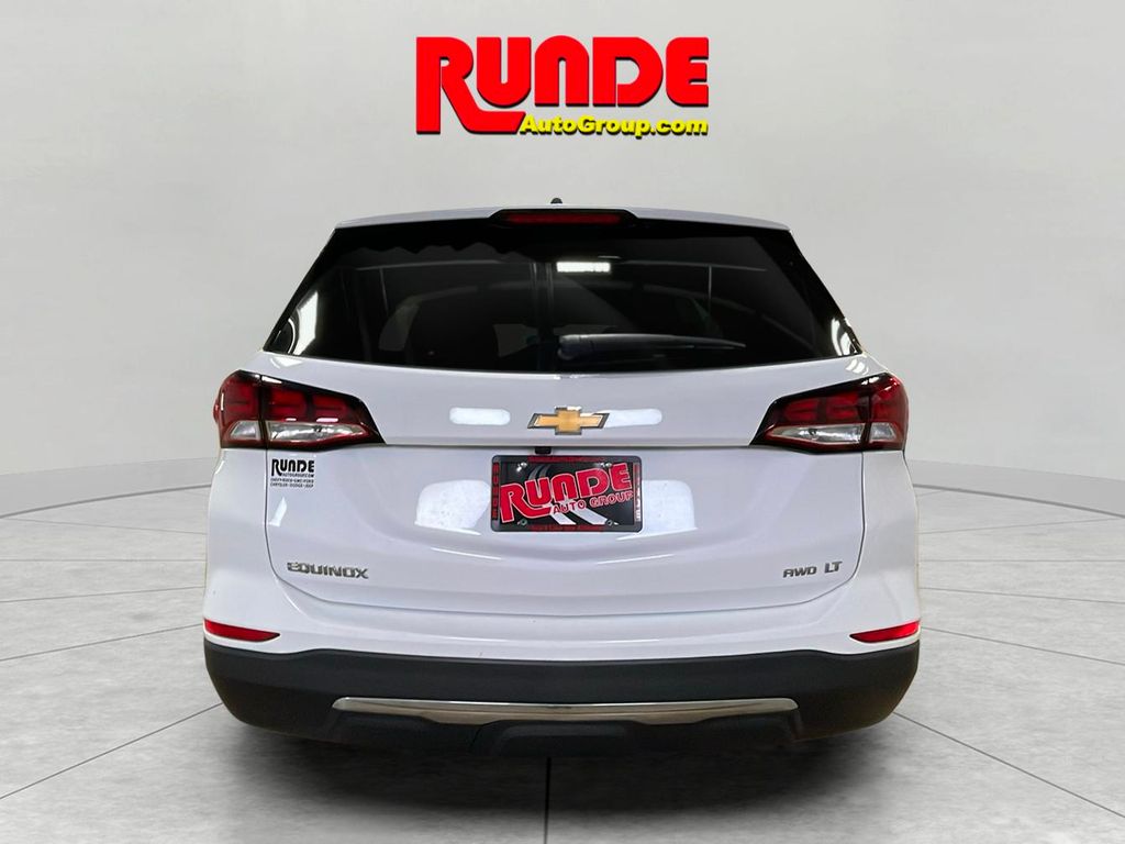 2022 Chevrolet Equinox LT photo 4