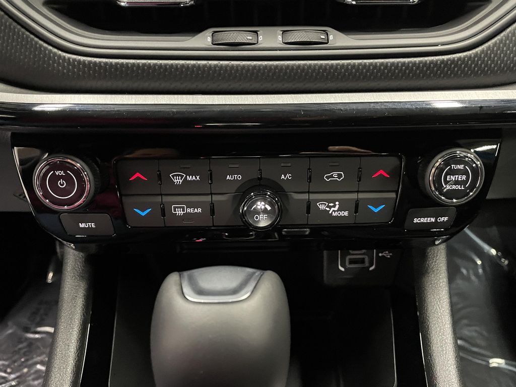 2026 Jeep Compass Trailhawk - Photo 16