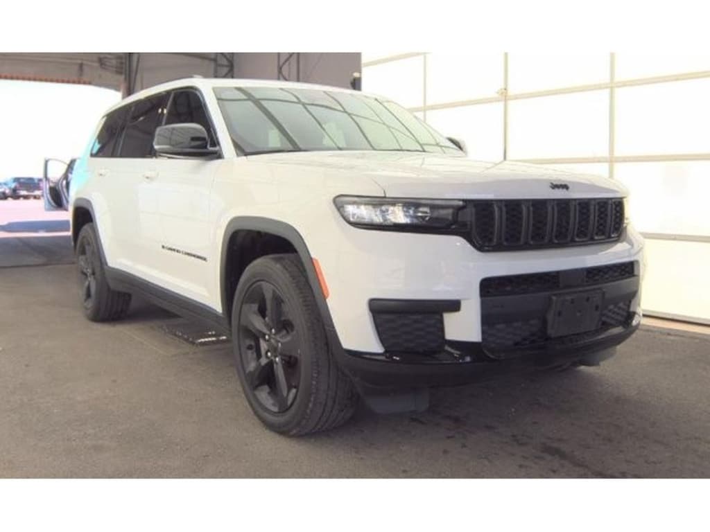 Used 2024 Jeep Grand Cherokee L Altitude X Sport Utility