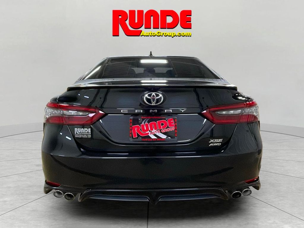 2021 Toyota Camry XSE photo 4