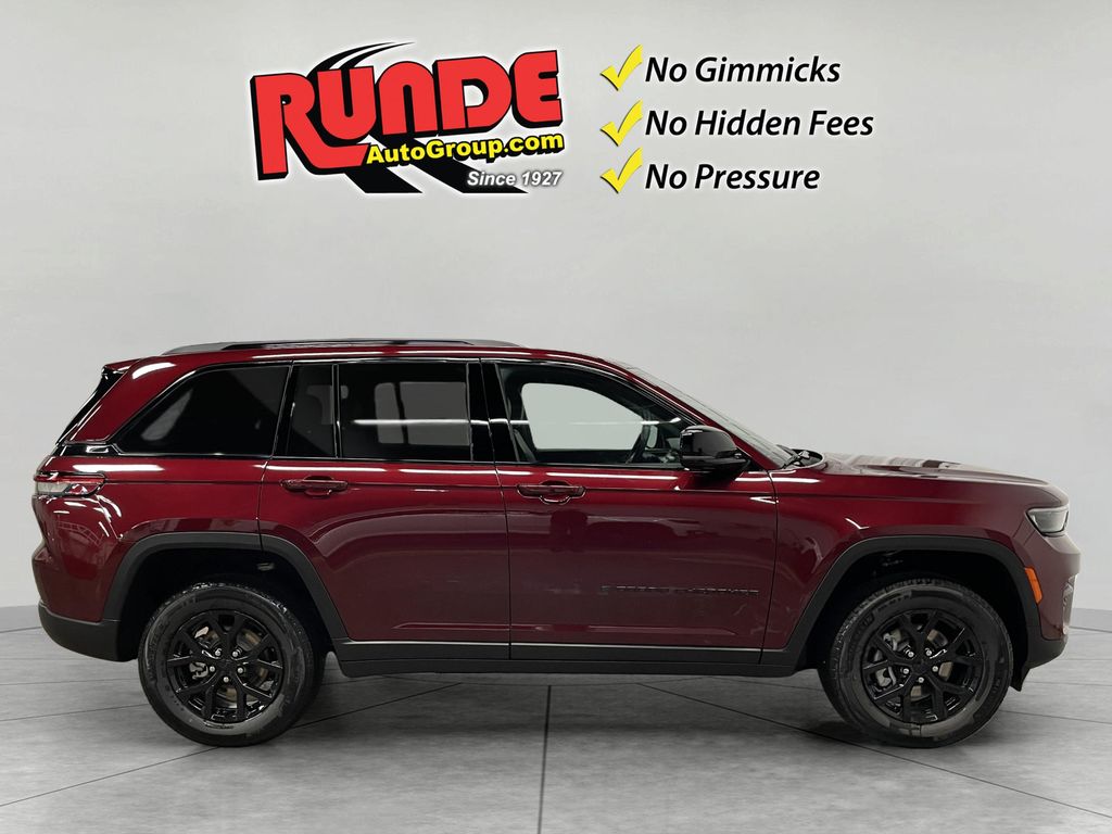 2025 Jeep Grand Cherokee Altitude - Photo 6