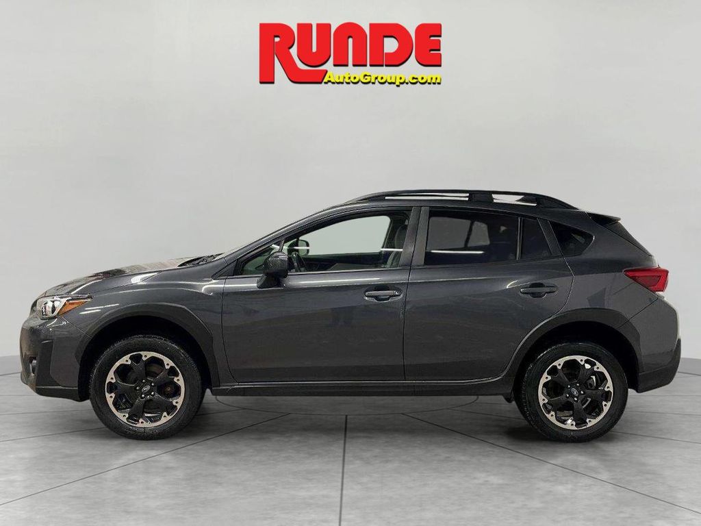 2022 Subaru Crosstrek Premium photo 2