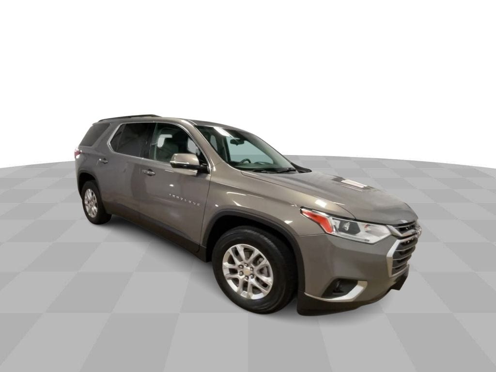 Used 2019 Chevrolet Traverse 3LT with VIN 1GNEVHKW1KJ183498 for sale in Manchester, IA