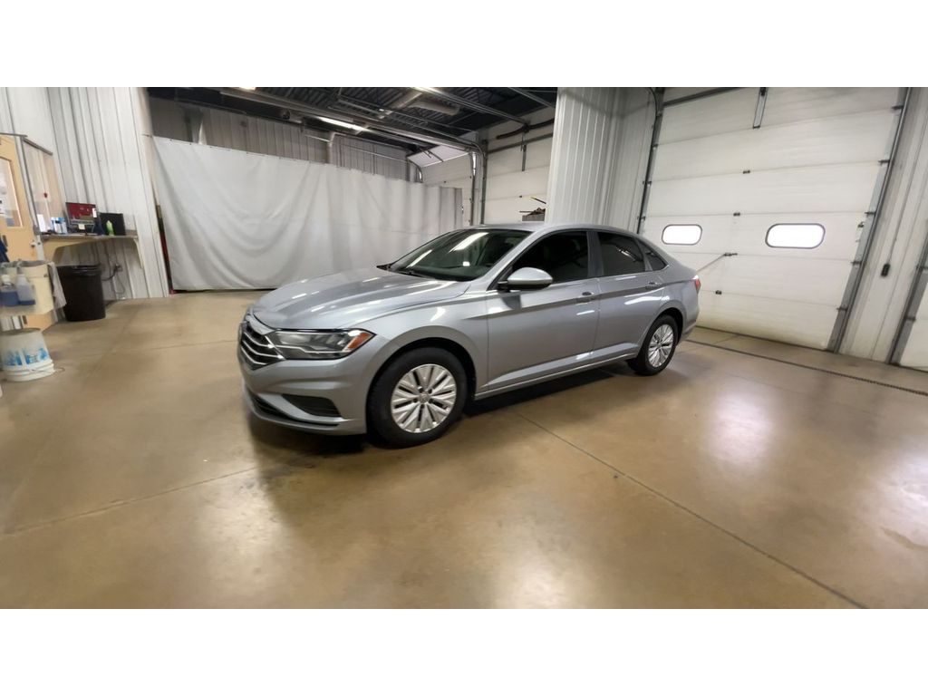 2020 Volkswagen Jetta SE photo 4
