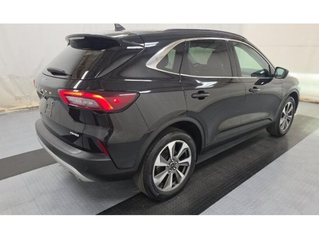 Used 2024 Ford Escape Platinum Sport Utility