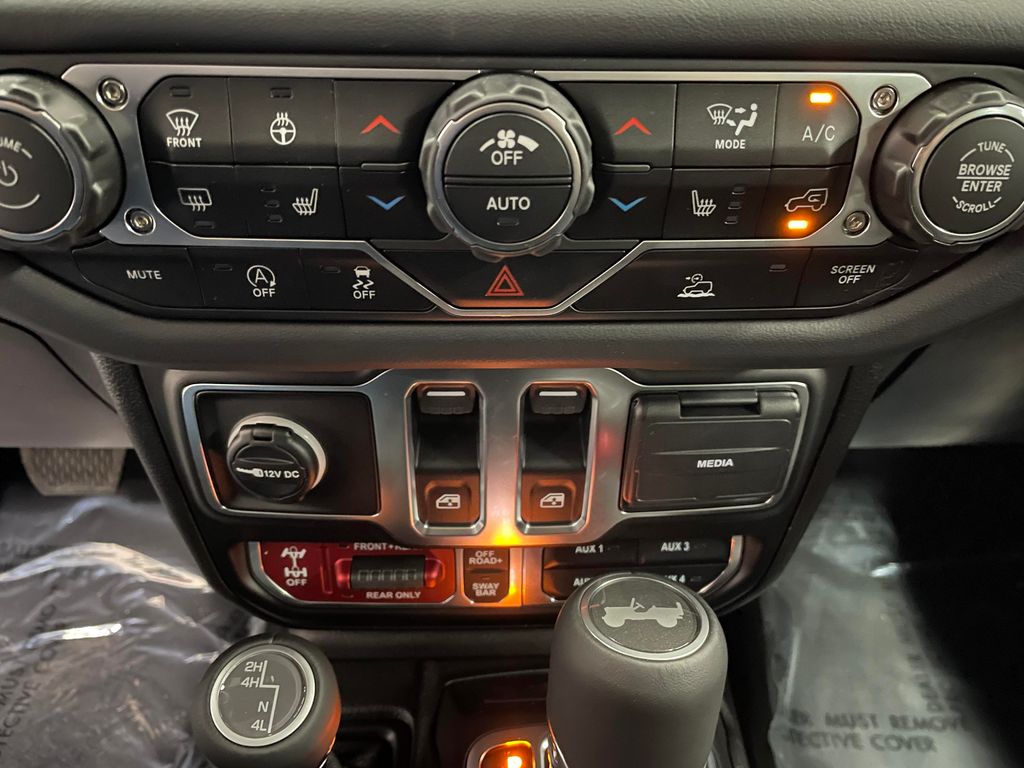 2026 Jeep Wrangler 2-Door Rubicon - Photo 15