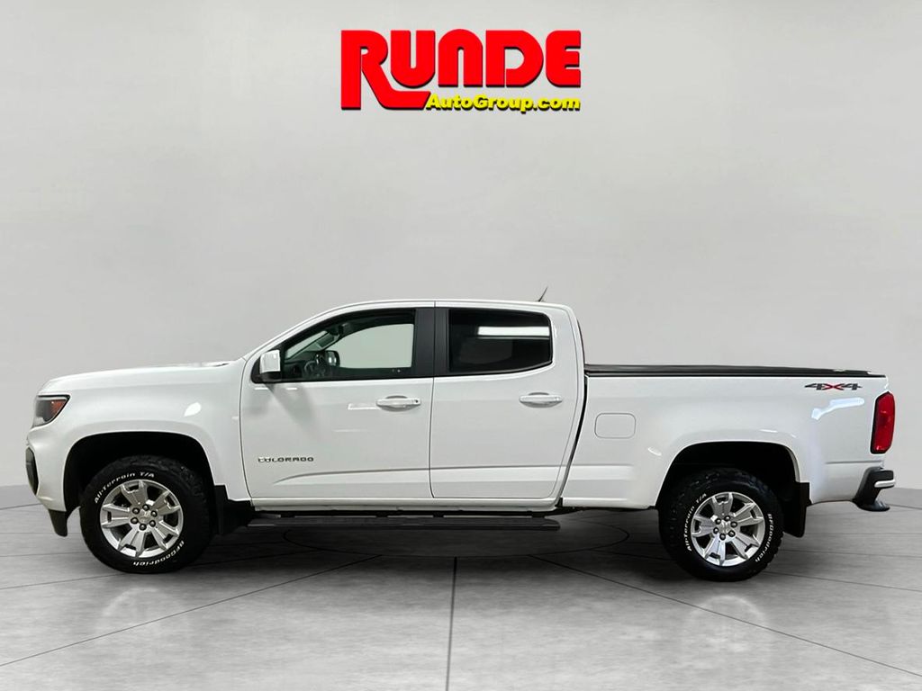 2022 Chevrolet Colorado LT photo 2