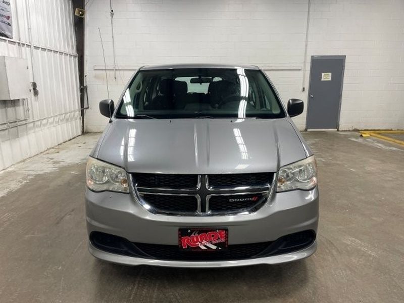 Used 2013 Dodge Grand Caravan SE with VIN 2C4RDGBG8DR790030 for sale in Manchester, IA