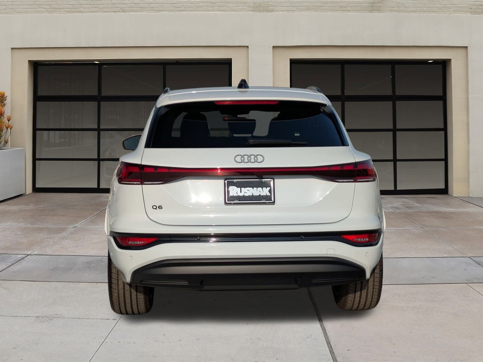 2025 Audi Q6 E-tron Premium photo 4