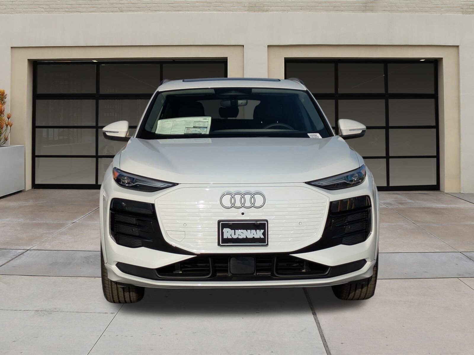 2025 Audi Q6 E-tron Premium photo 2