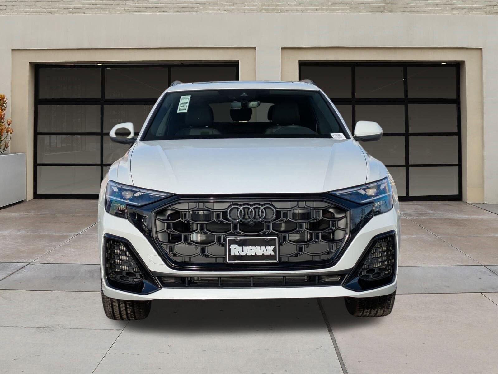 2025 Audi Q8 55 Premium Plus photo 2