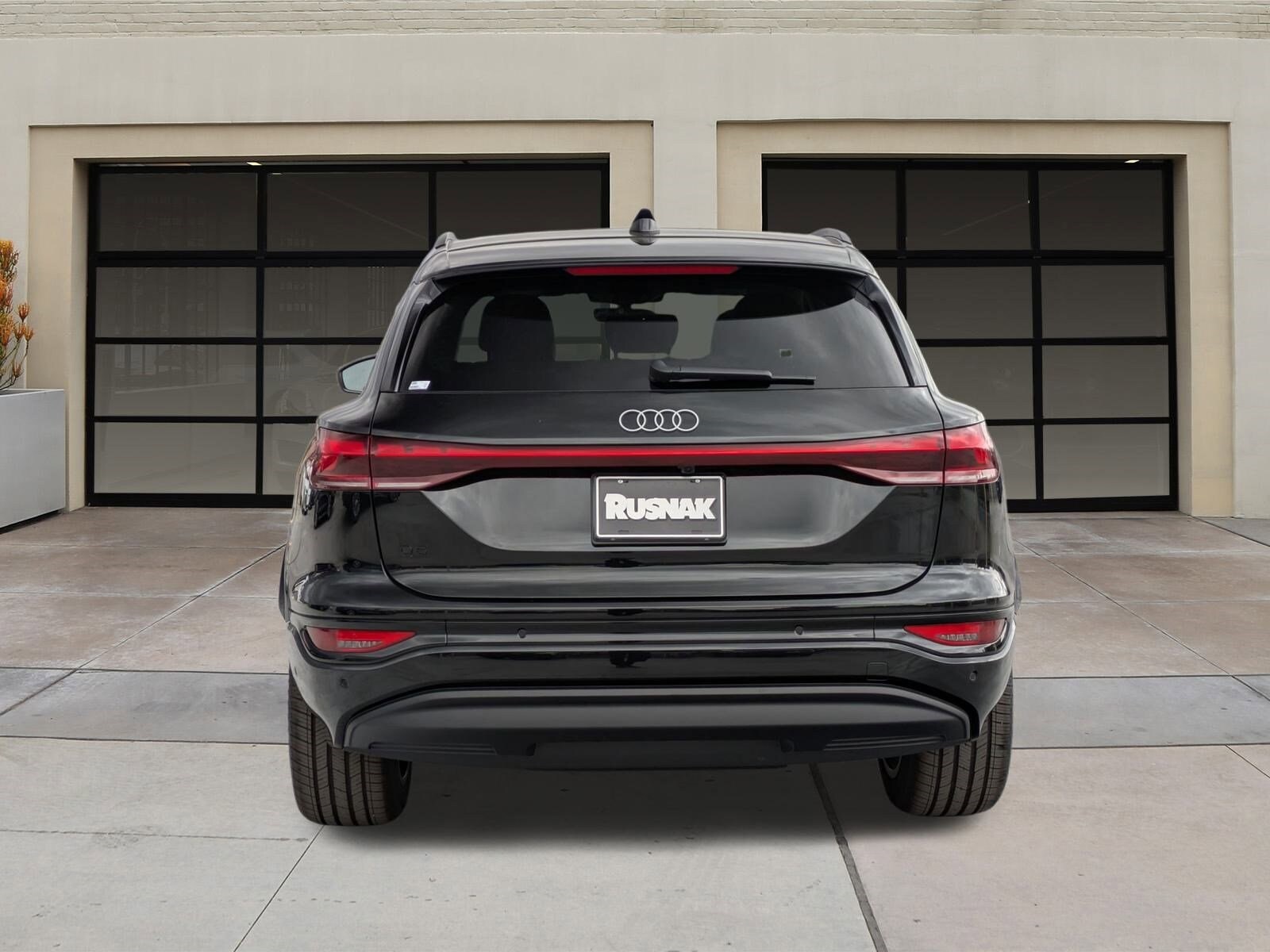 2025 Audi Q6 E-tron Premium Plus photo 4