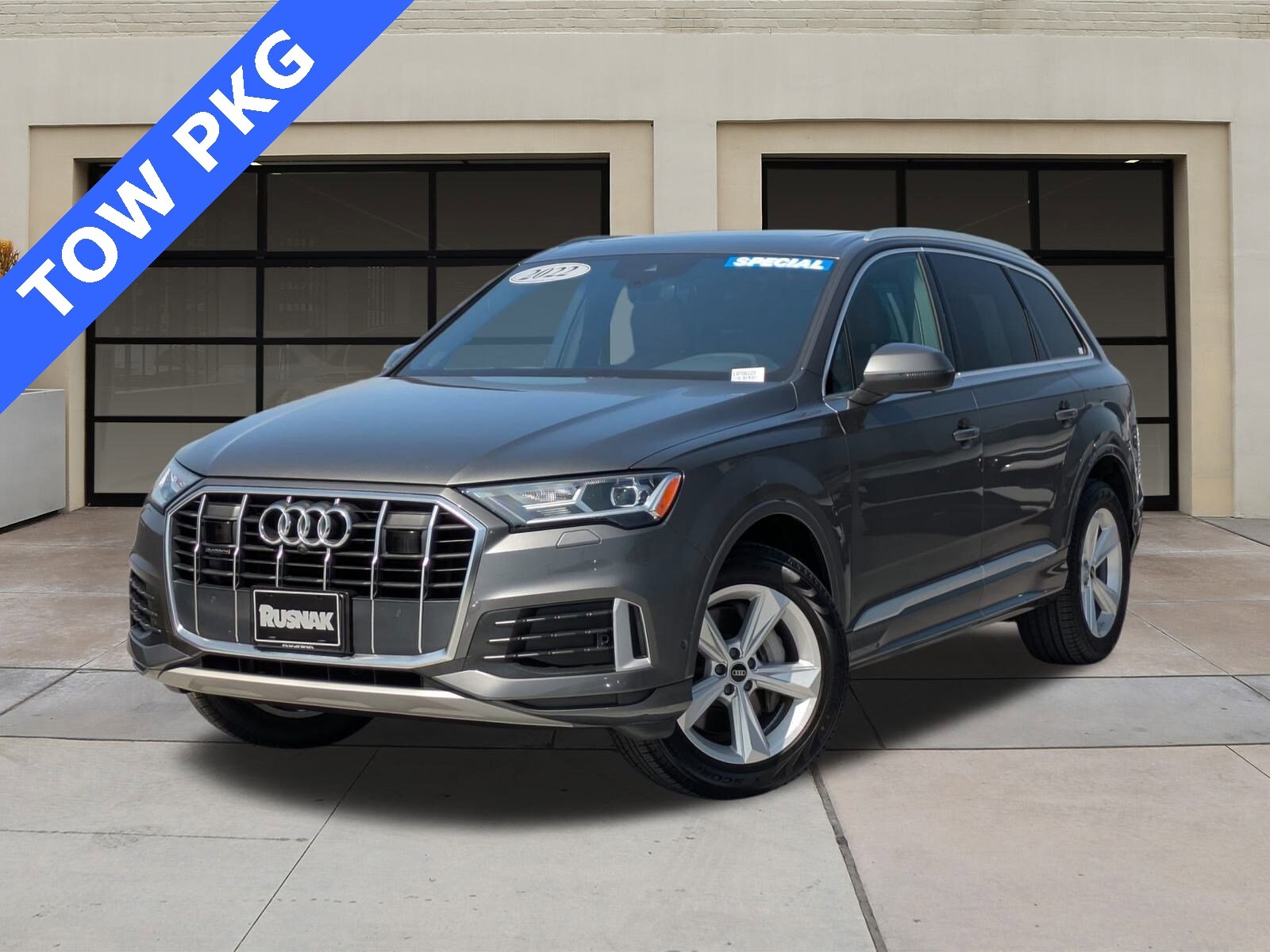2022 Audi Q7 45 Premium Plus photo 3