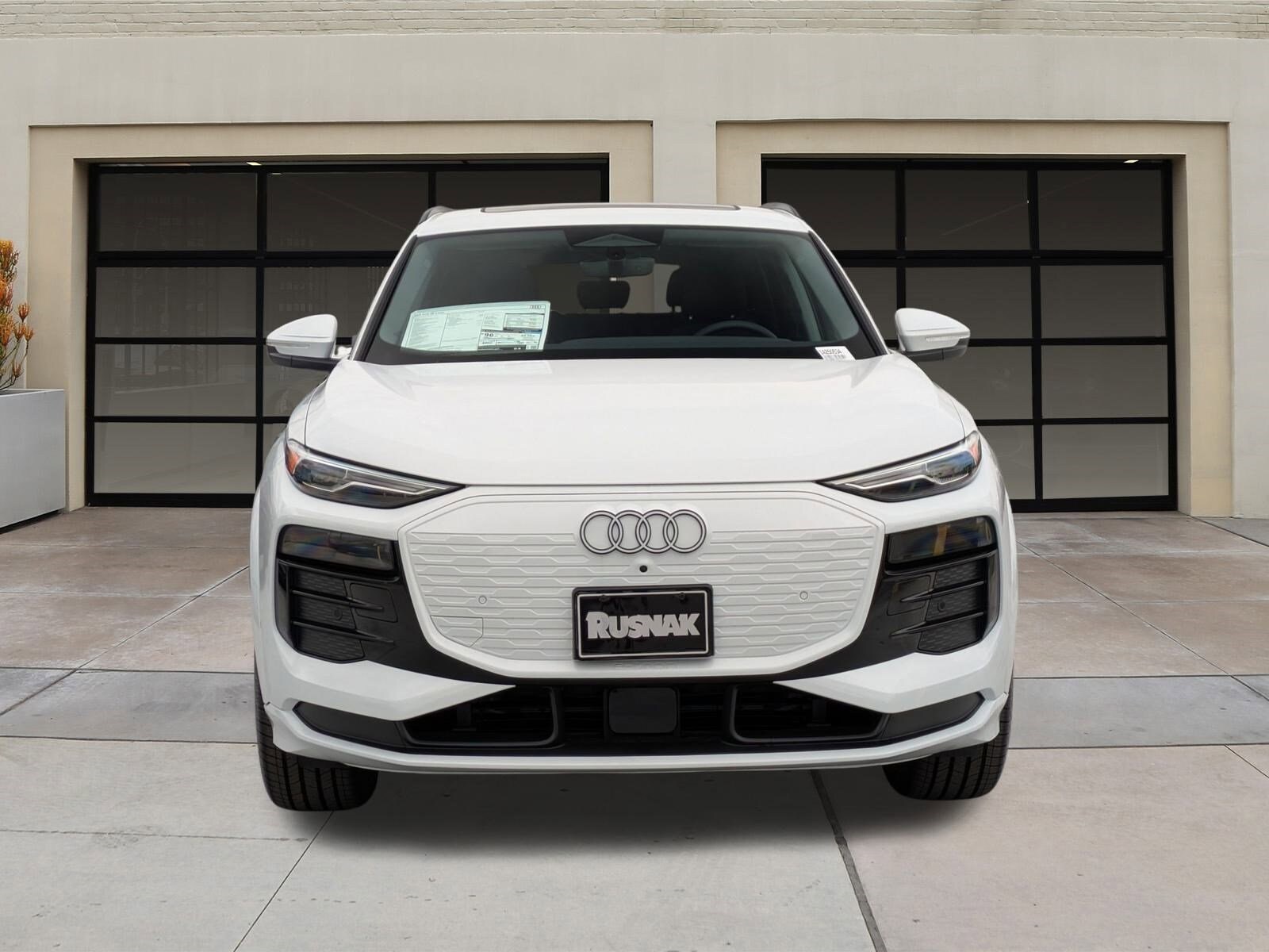 2025 Audi Q6 E-tron Premium photo 2
